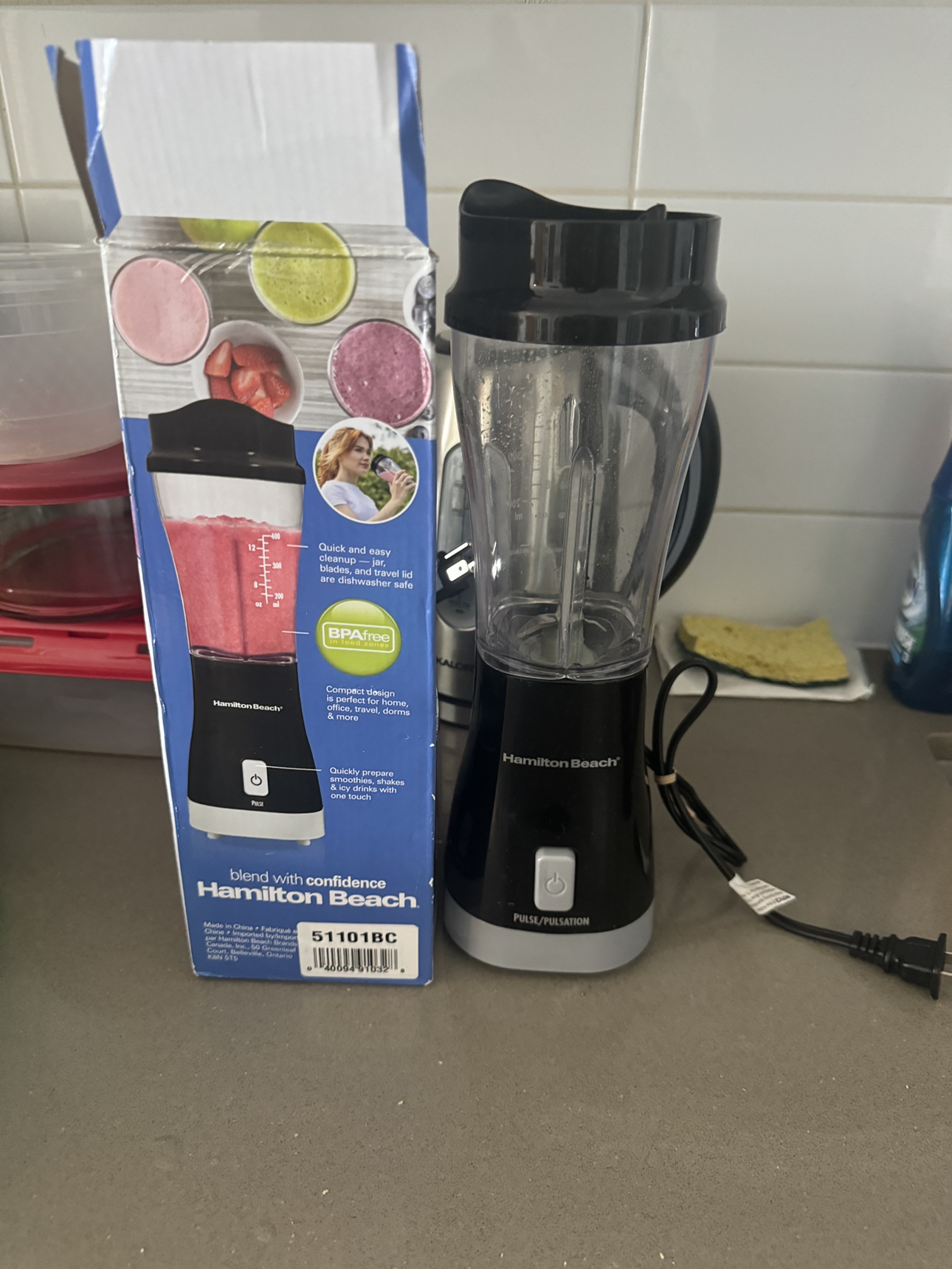 Unused Hamilton beach blender.