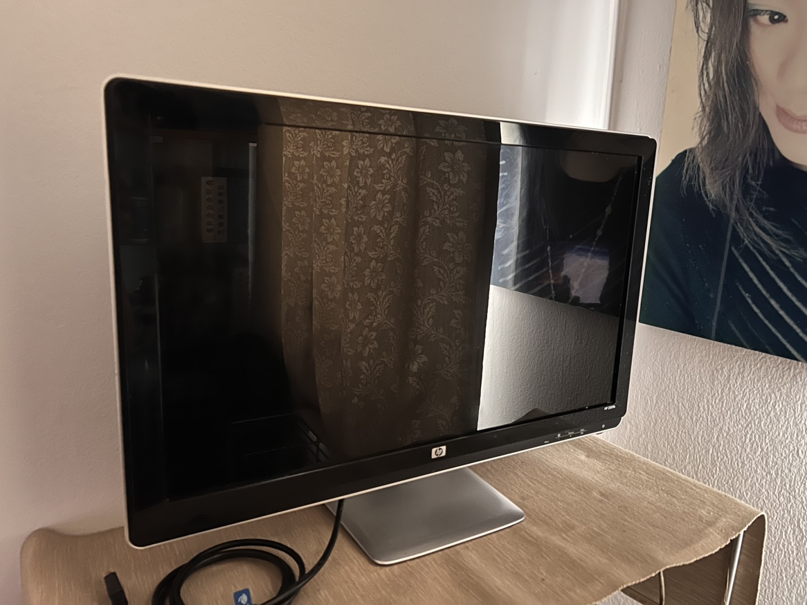 HP Monitor 25”