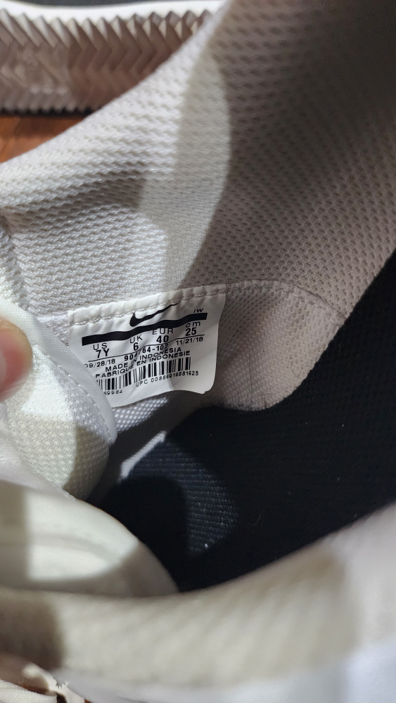 Nike Cortez size 7 - photo 3