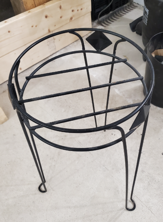 Metal plant stand ( black) 🪴 indoor/outdoor thumbnail