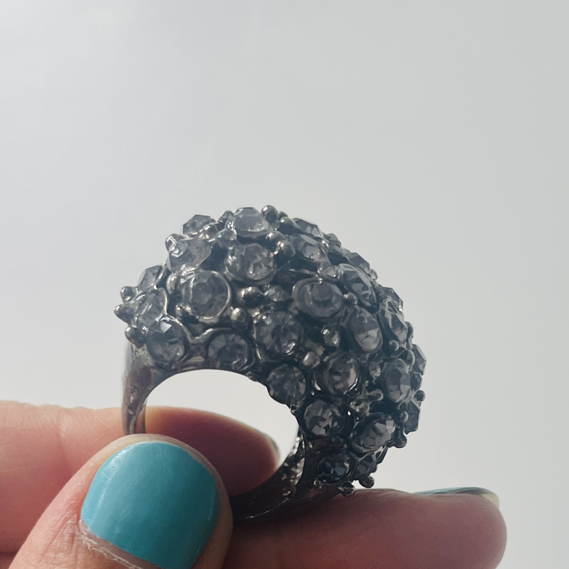 Gorgeous Ring Size 7 image indicator(2)