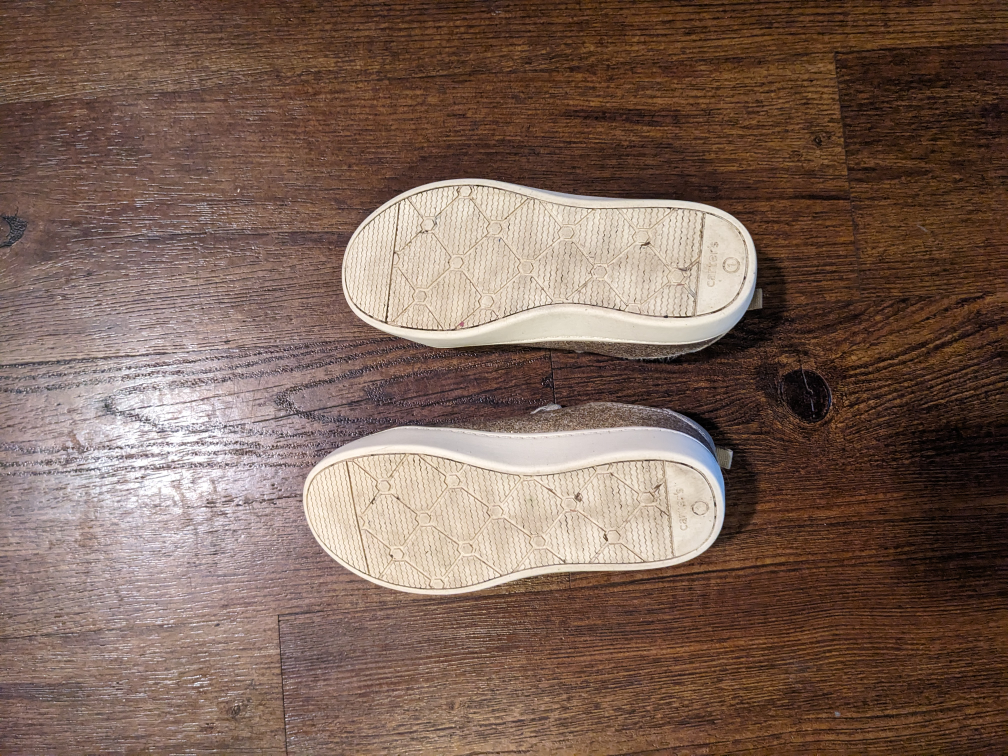 Carter's gold sparkly shoes size 1 $15 - photo 5