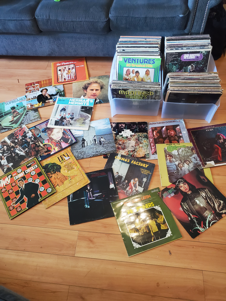 Lot of vynil record thumbnail