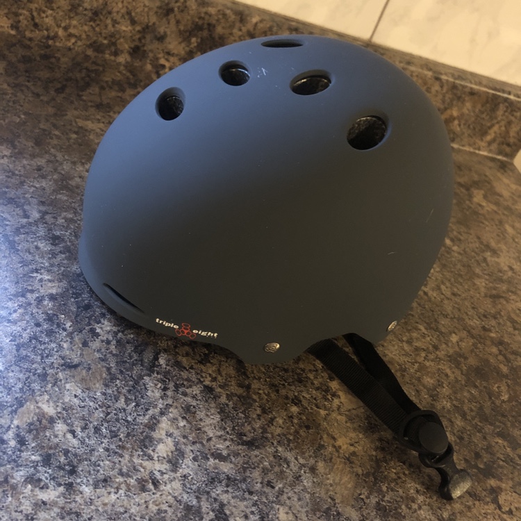 #freecycle bicycle 🚴 helmet size S 🧡❤️🧡 image indicator(4)