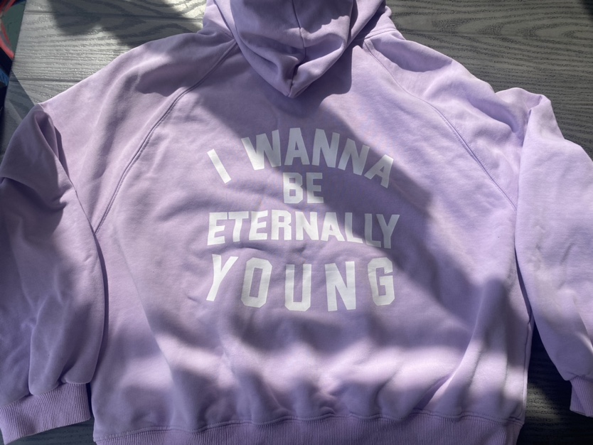 Teenager hoodies sweater jeans #freecycle thumbnail