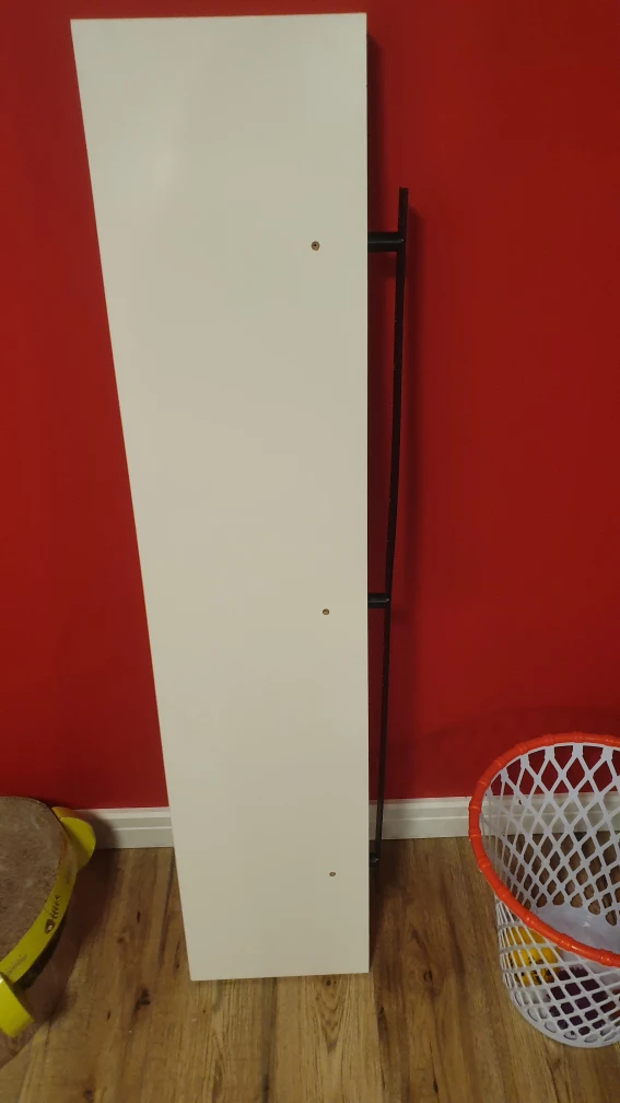 white floating shelf