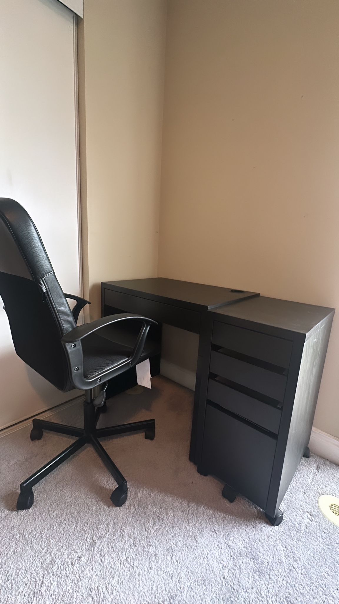 Study table / work table