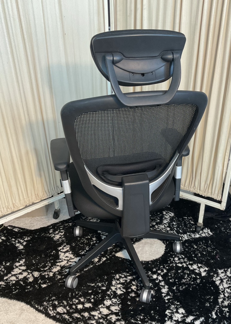 Ergonomic office chair - photo 4