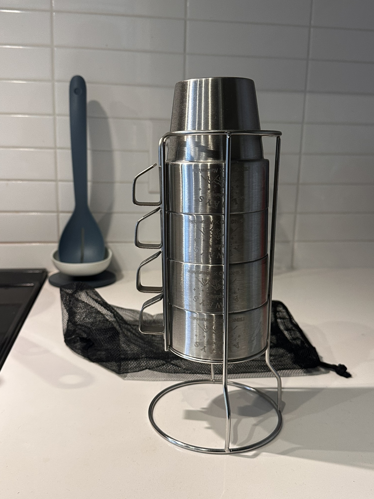 Camping cup with holder image indicator(3)