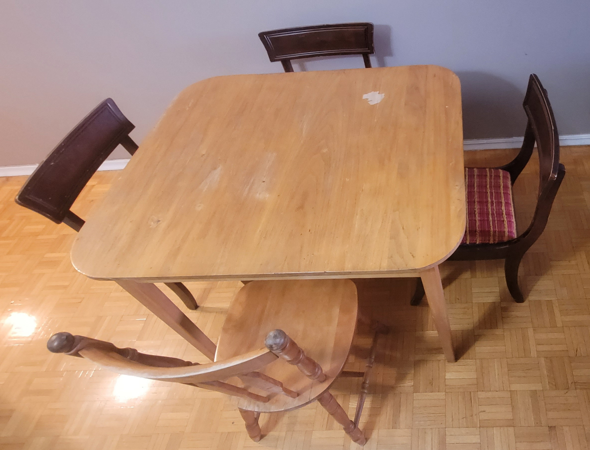 Solid wood Dining Table + Chairs image indicator(2)