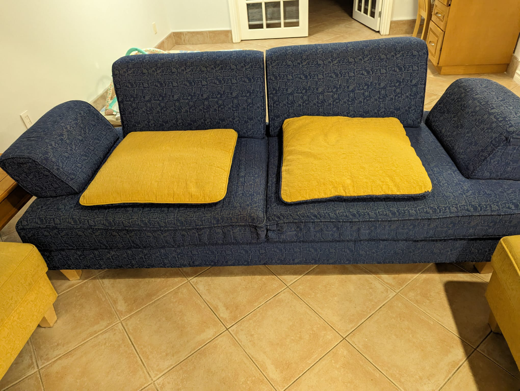 5 seated sofa - photo 4
