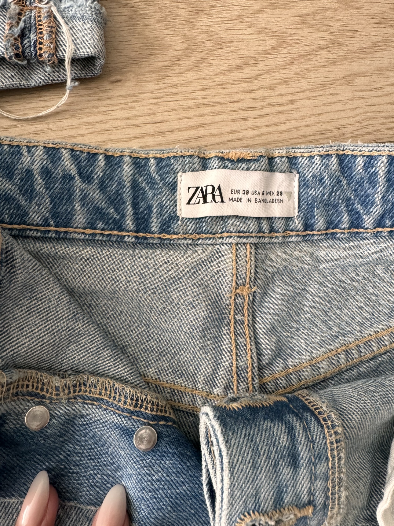 Zara Shorts image indicator(4)
