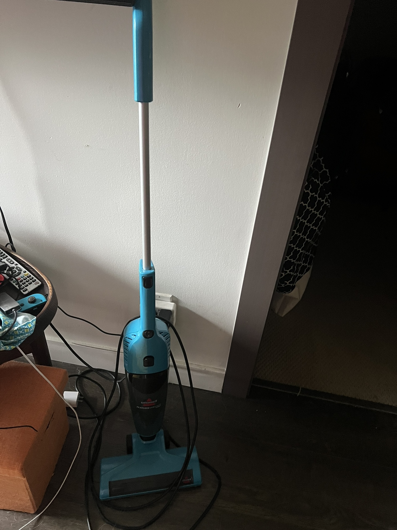 Small vacuum