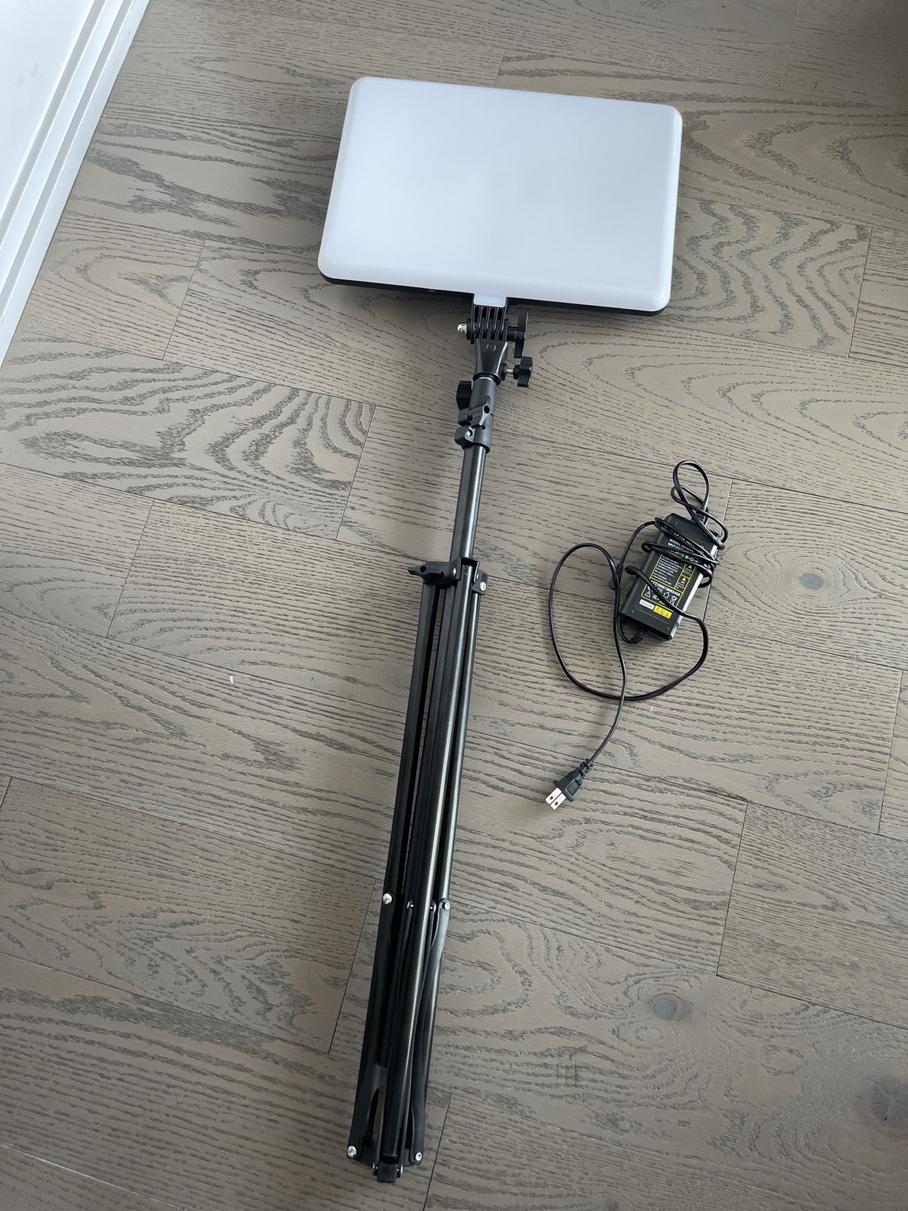 RGB Led 17"