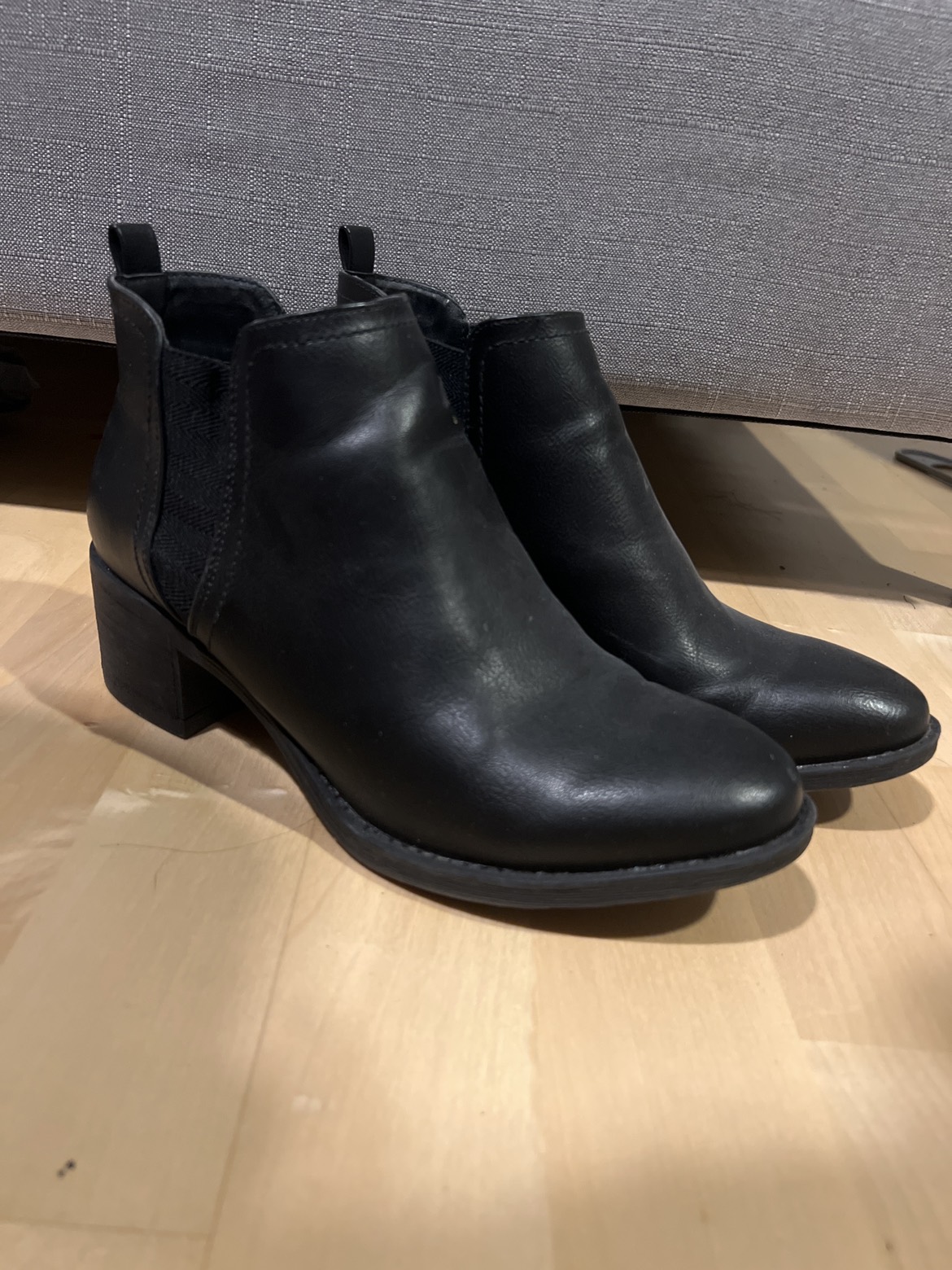Softmoc Black Boots thumbnail