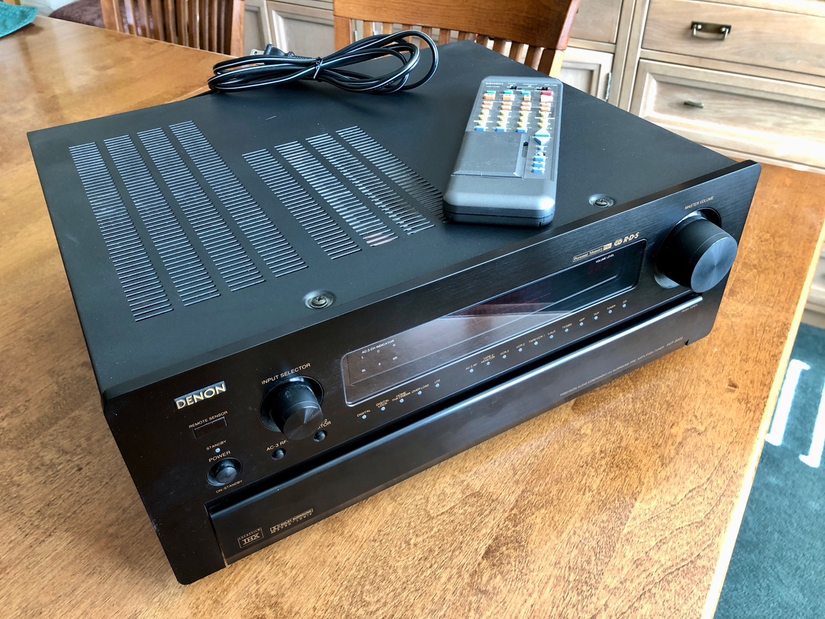 Denon AVP-8000 Pre-Amplifier/Tuner thumbnail