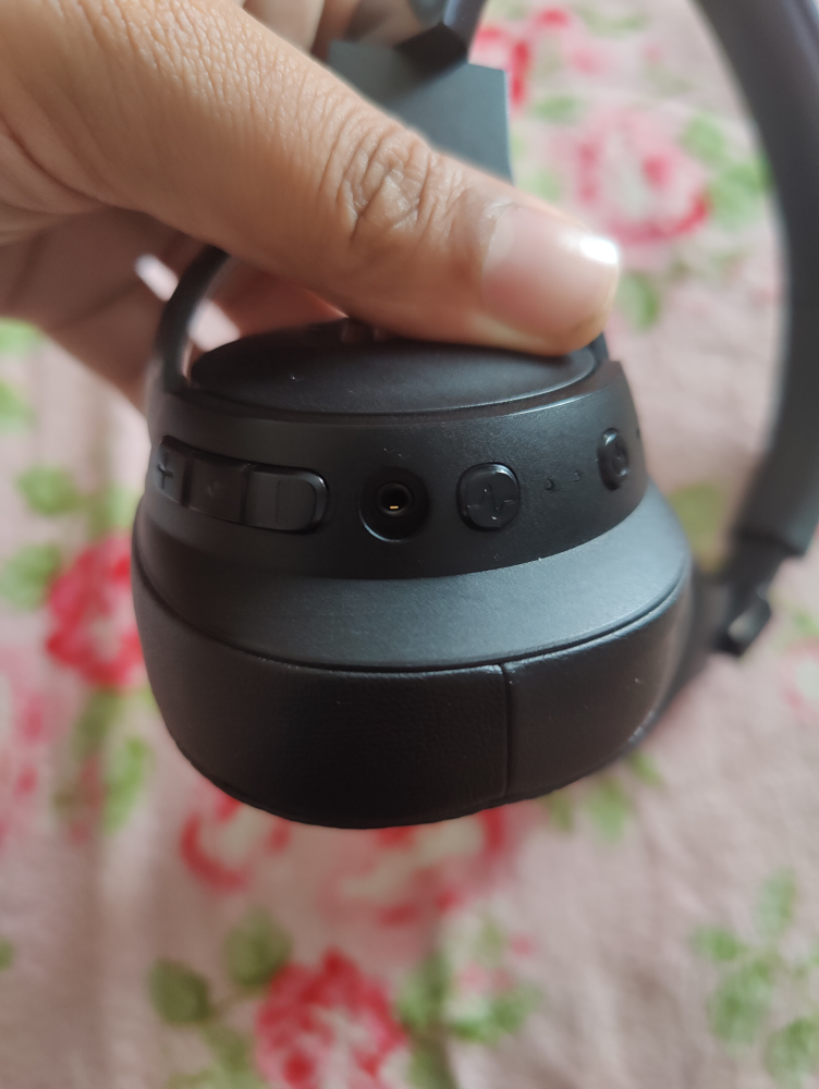 JBL tune760bt over ear wireless headphones - photo 4