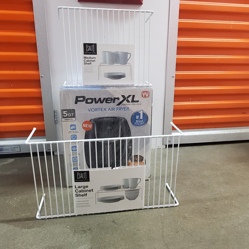 air fryer and cabinet shelves - photo 2
