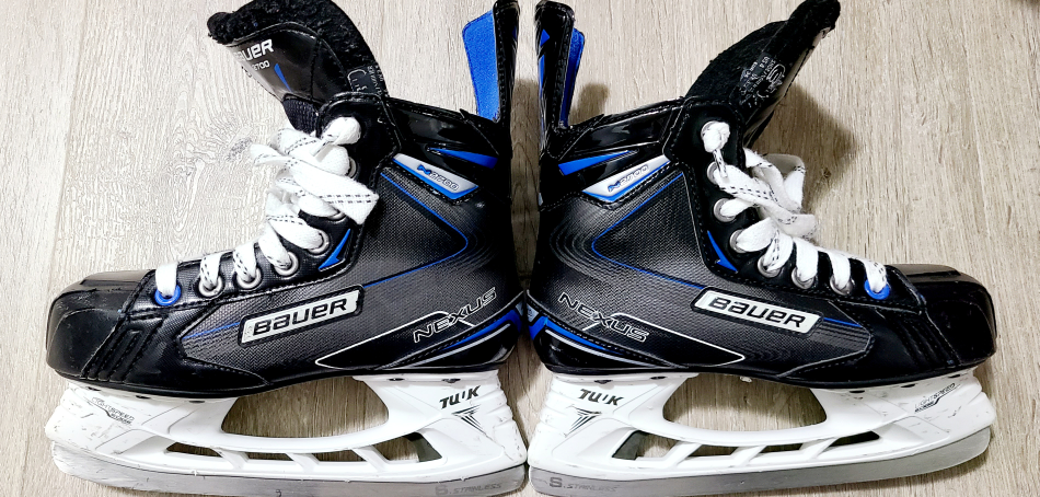 BAUER Nexus N2700 Junior Hockey Skate (3.0 EE)
