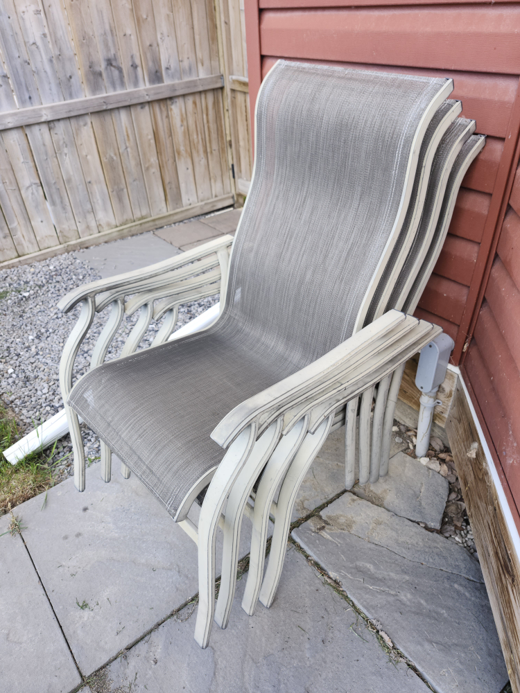 Patio table and chairs - photo 3