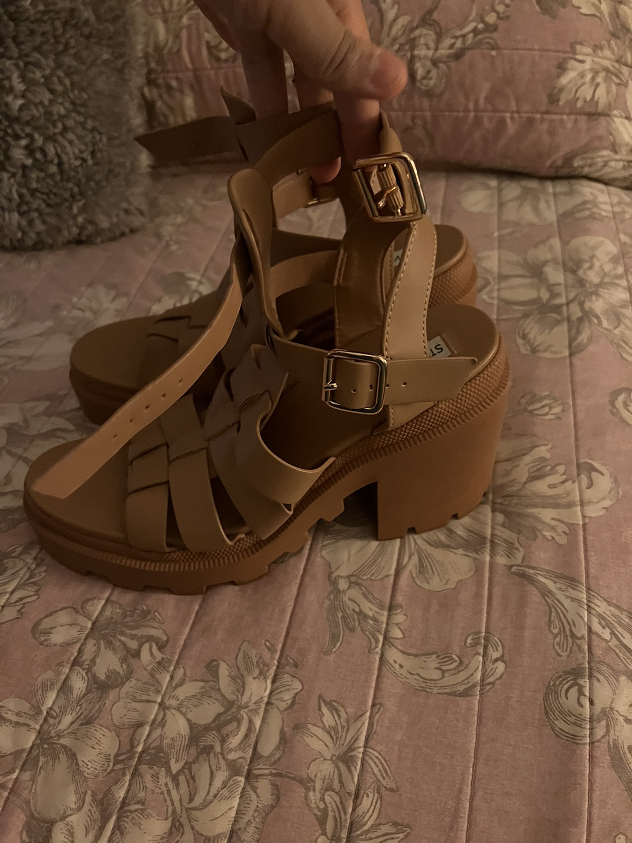 Women sandals - photo 2