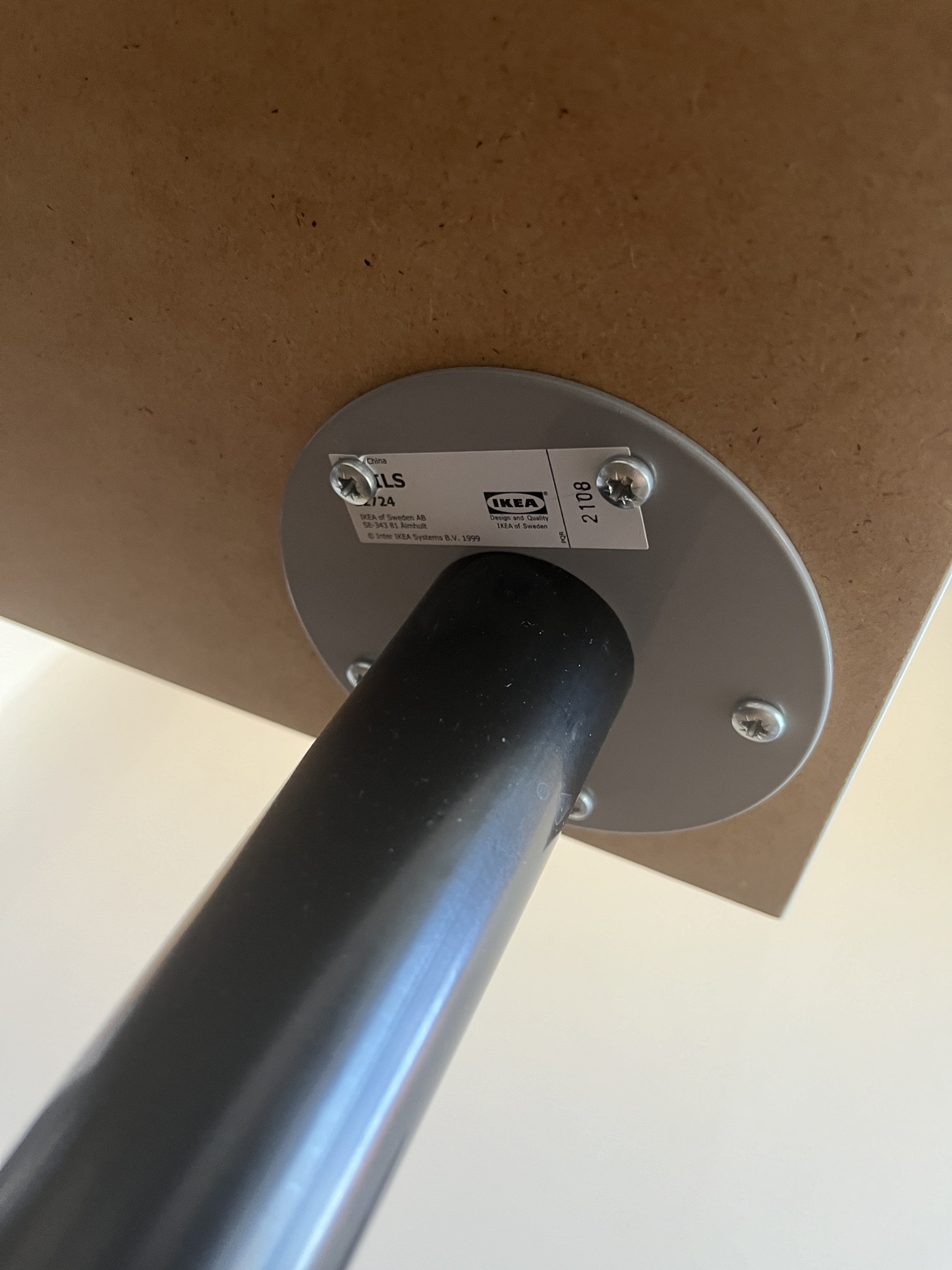 IKEA Table (White/Black) - photo 4