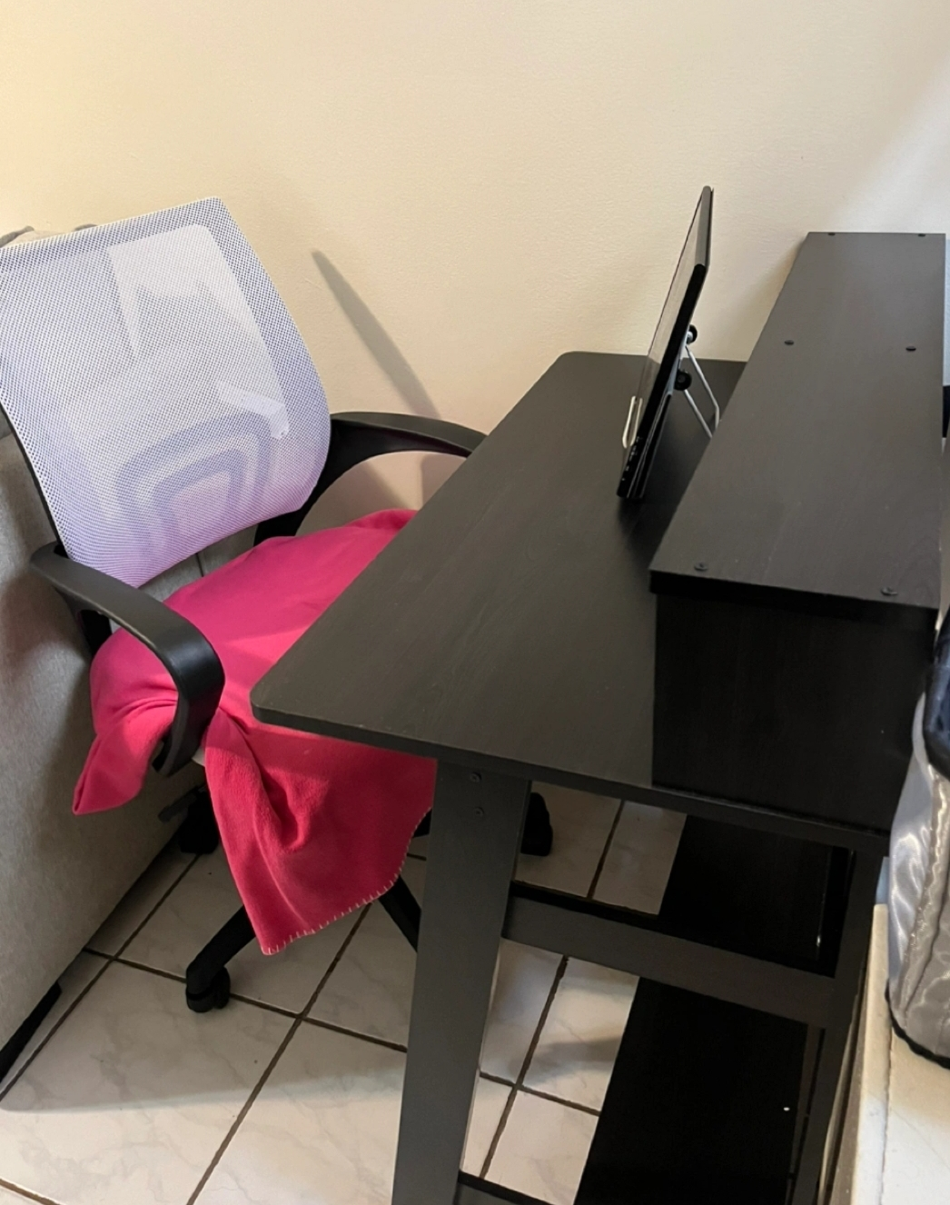 Black computer desk - photo 2