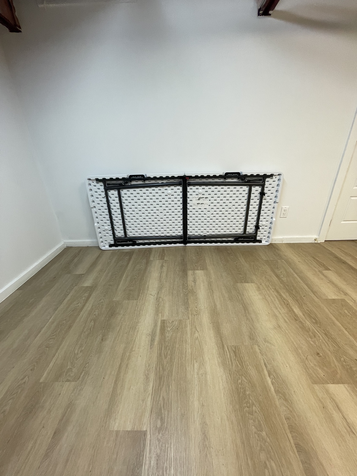 Plastic portable Folding Table 6 ft image indicator(3)