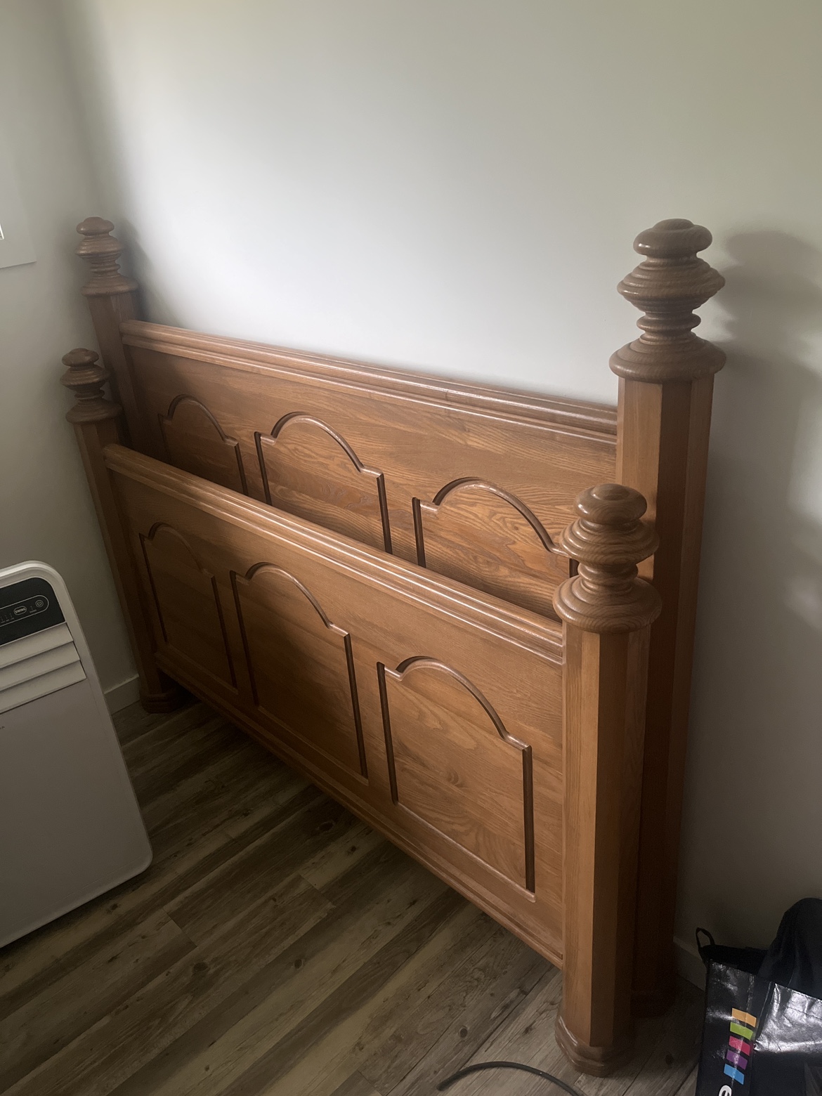 Solid wood bedframe