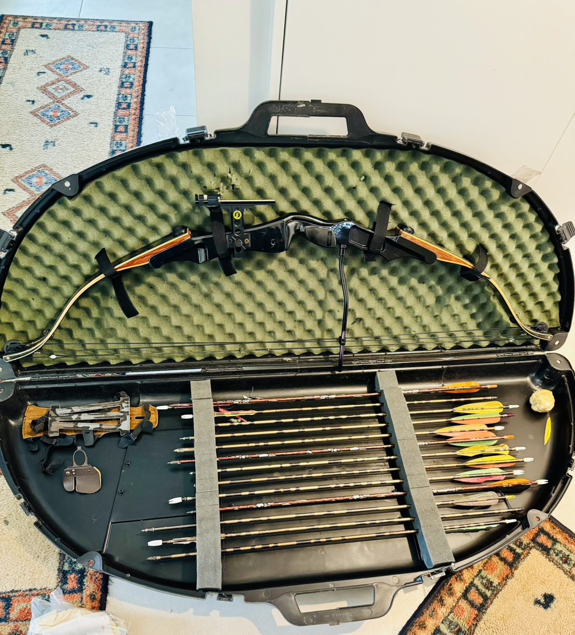 Archery bow and arrow equipment