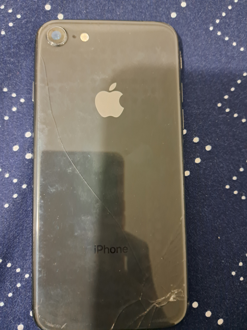 IPhone 8 - photo 2