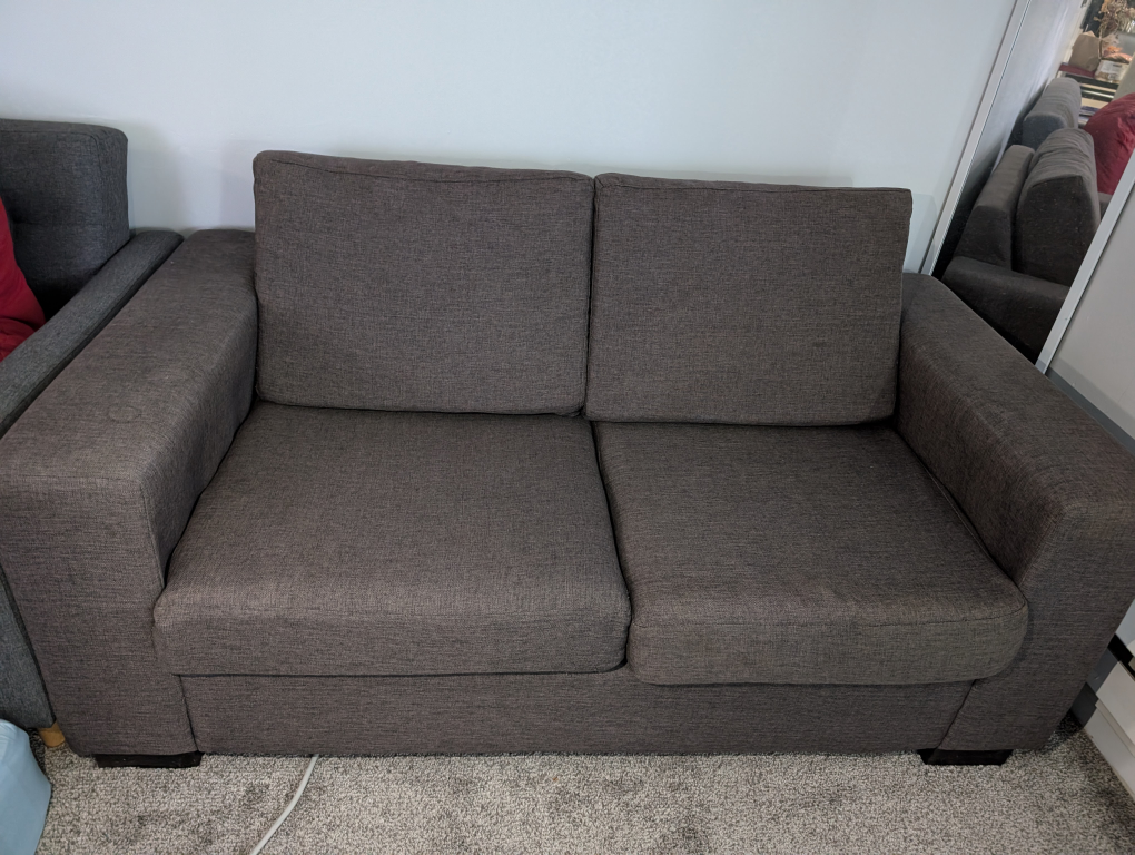 Comfortable Couch - photo 3