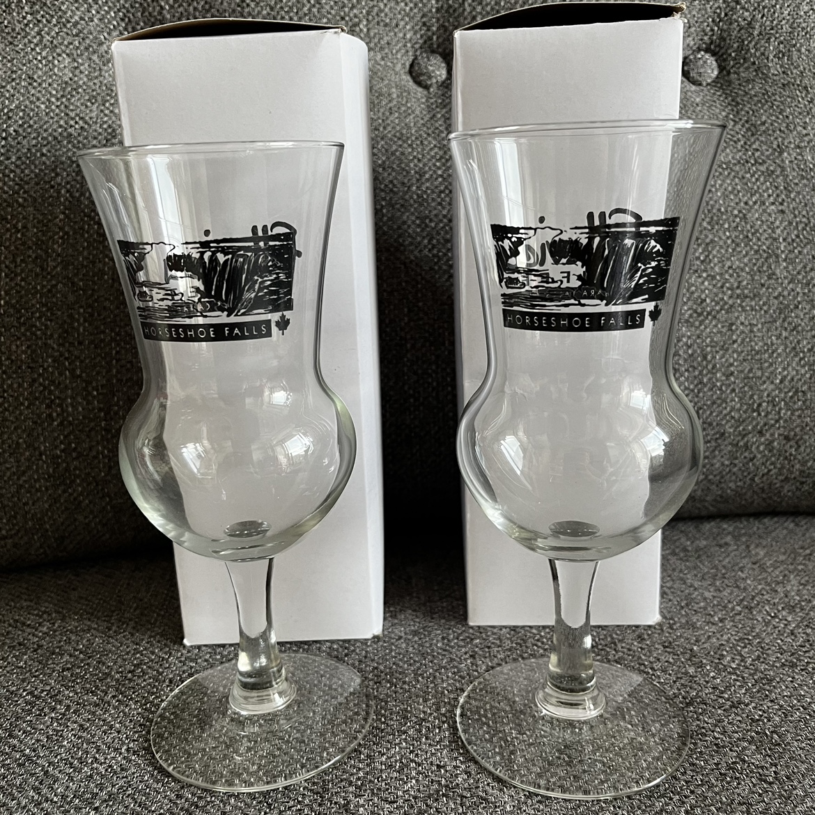 $5 for 2 BNIB Niagara Falls cocktail hurricane glass thumbnail
