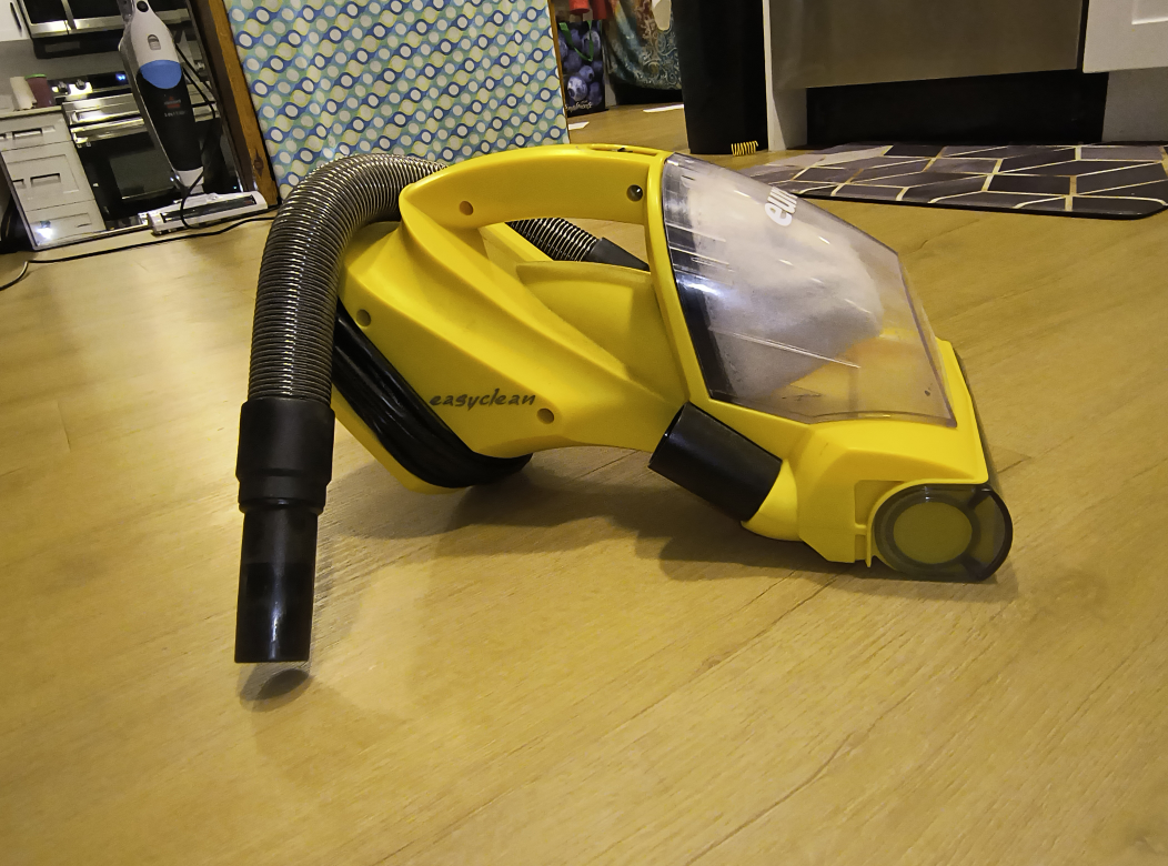 EUREKA EASYCLEAN Handheld Vacuum - photo 3