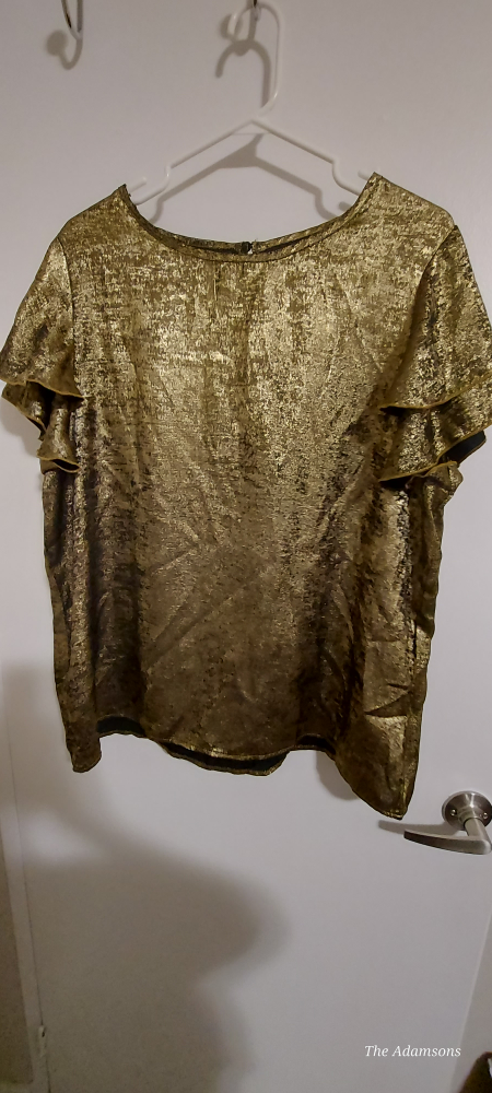 1974 T-shirt and Gold tops - photo 3