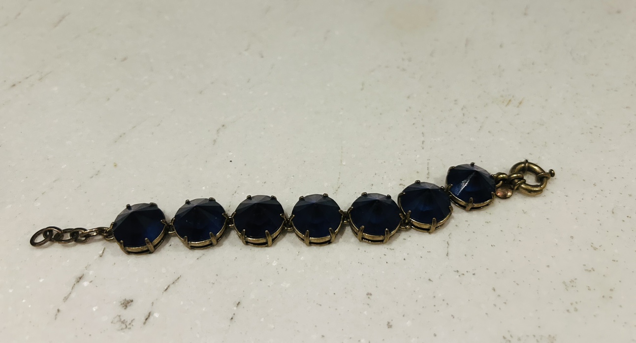 Beautiful blue bracelet image indicator(3)