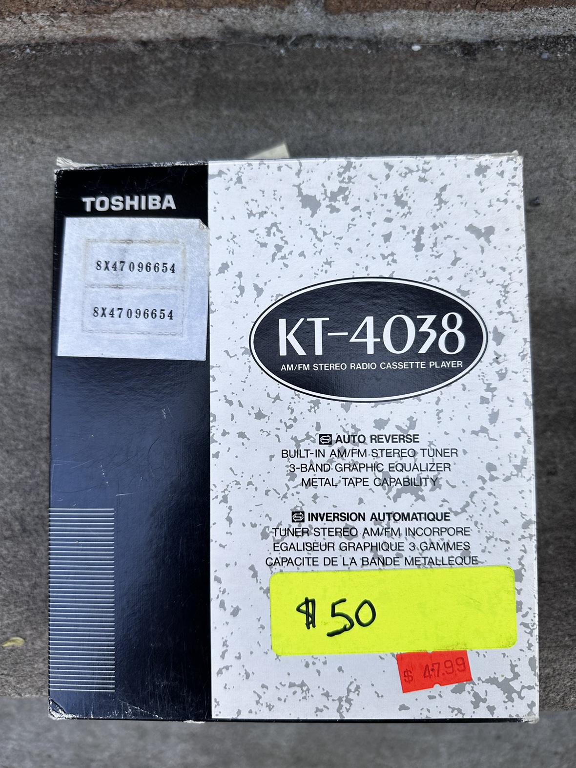 TOSHIBA Am/Fm radio cassette player