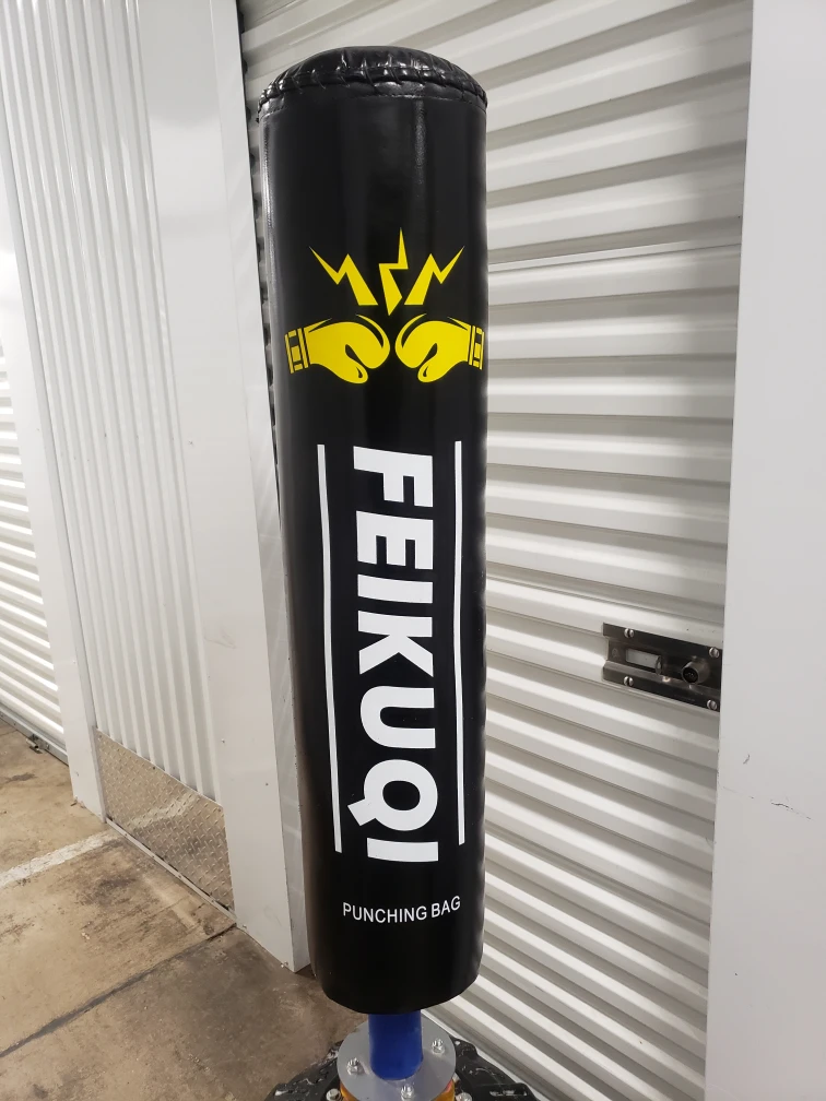FEIKUQI  PUNCHING BAG LIKE NEW - photo 2
