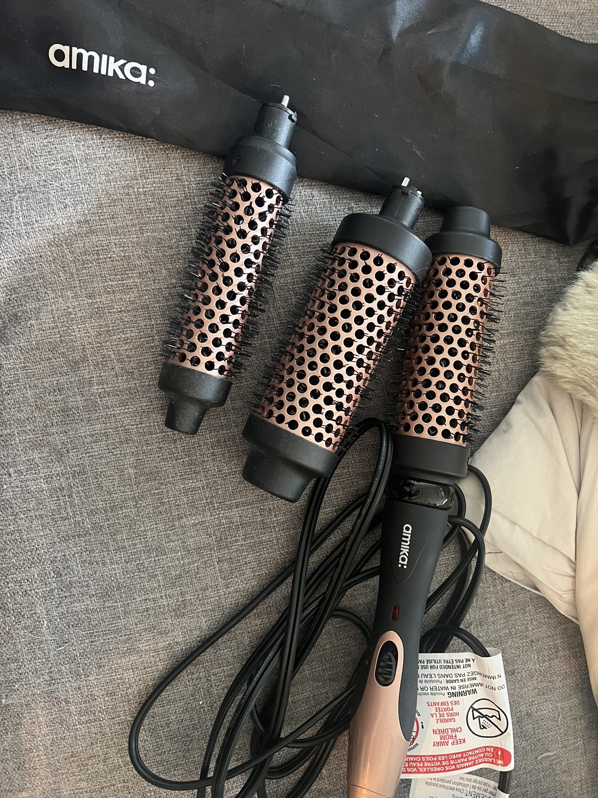 Amika Blow Out Brush w/ Attachments