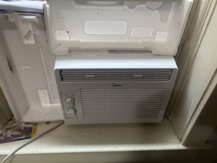 Window Air Conditioner - photo 2