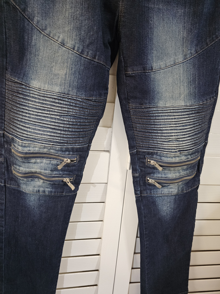 Zoo York  men's streachy jeans pants image indicator(2)