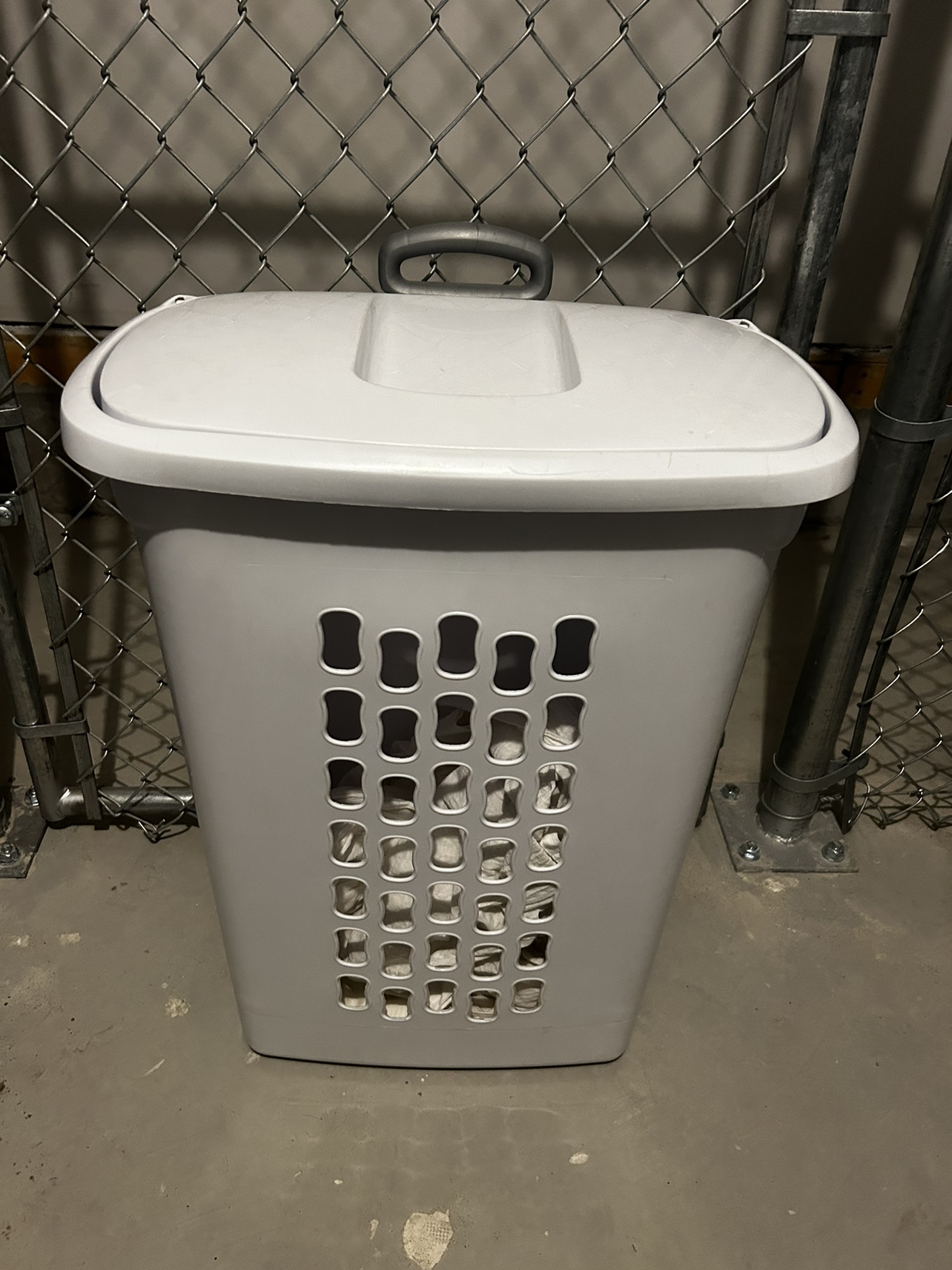 Laundry basket
