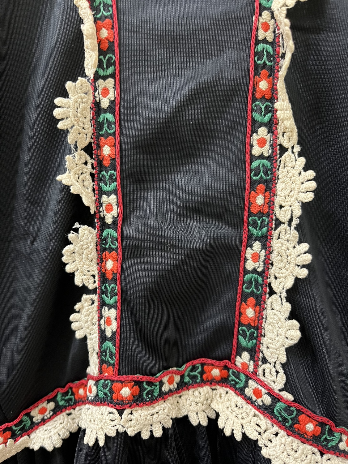 Butterfield 8 Vintage V Neck Ethnic Pattern Dress - photo 2