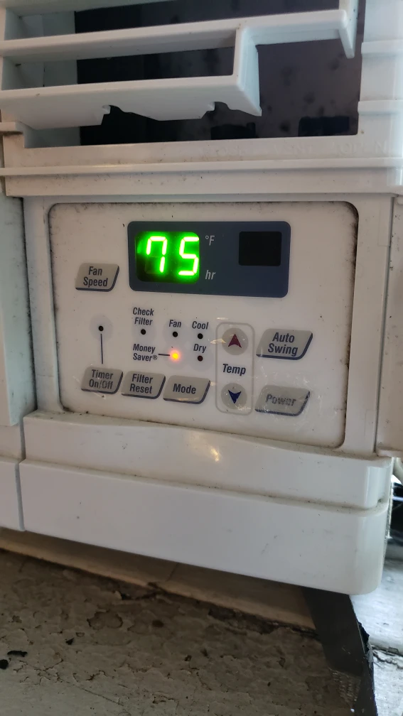 OBO! Friedrich 6000 BTU Window Air Conditioner + bonus item - photo 4