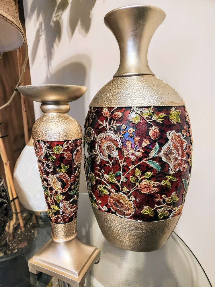 Vase + Candlestand- BEAUTIFUL HOME DECOR