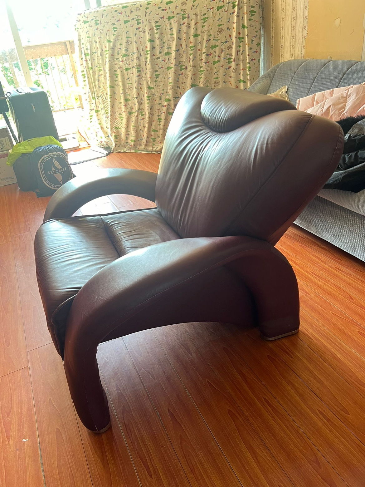 Sofa Chair : Moving Out Sale - photo 3