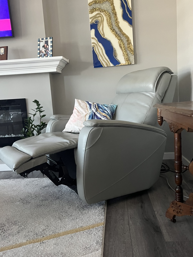 Leather power sofa and chair - photo 2