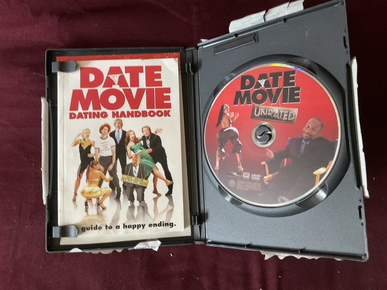 Date movie + dating tips booklet image indicator(2)