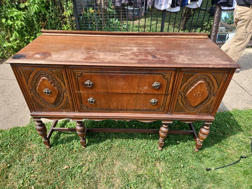 vintage buffet cabinet - photo 2