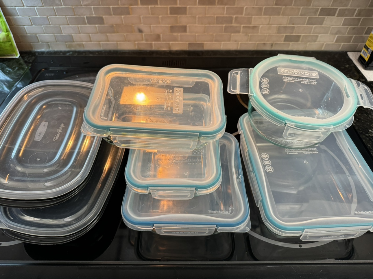 All sets of Food container and airtight container PICK UP ONLY